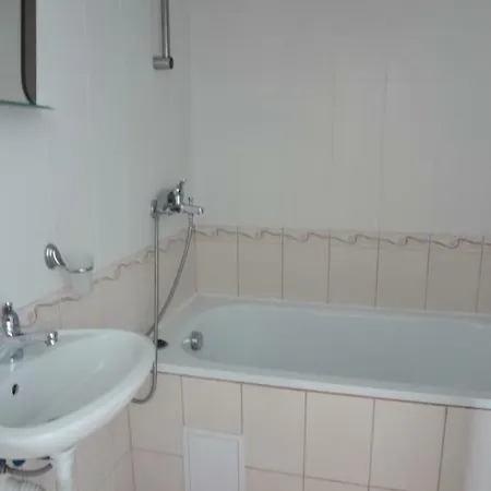 Rose Sluneční pobřeží